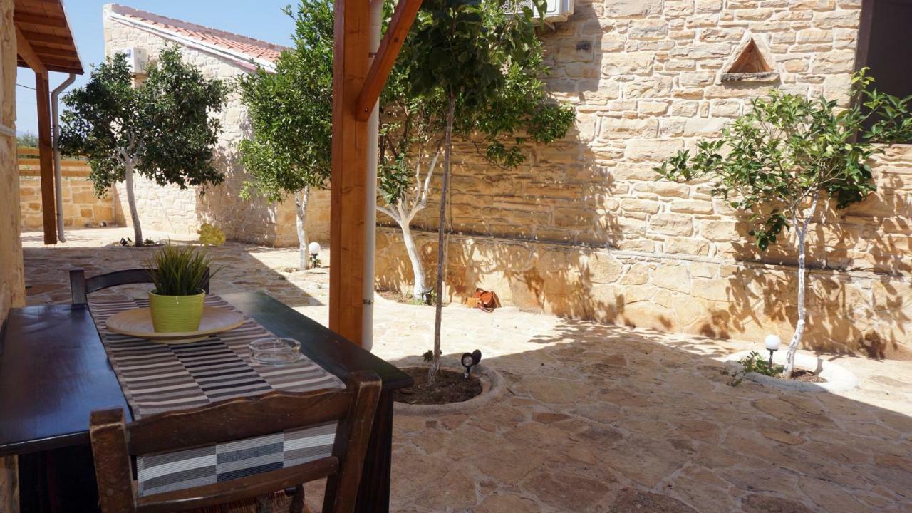 Studio Panagiota - Oasis Holiday Houses Kokkinos Pyrgos Exterior foto